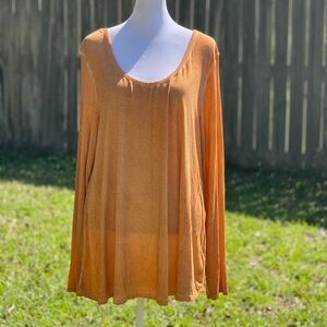 Love 8 orange color-wash rayon long sleeve tunic w/back crisscross detail. Sz L.